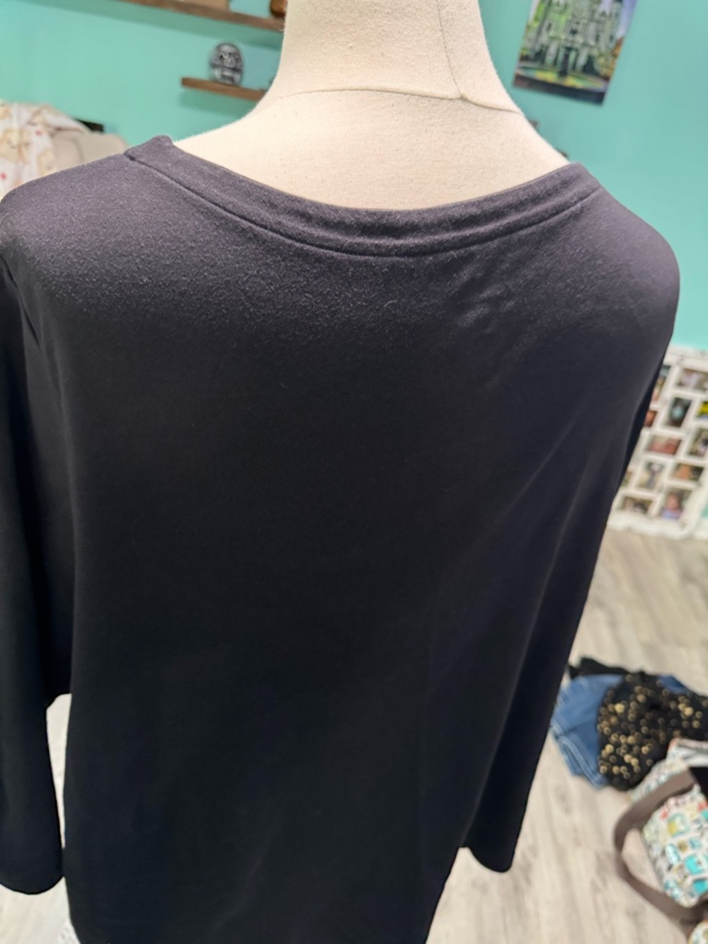 Croft & Barrow Women's Black 3/4 Sleeve Top - Picture 5 of 7